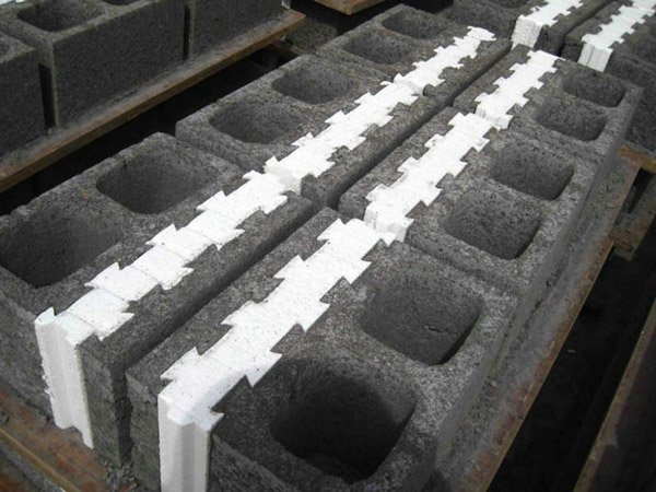 復合自保溫砌塊的發展及技術優勢 復合自保溫砌塊的發展及技術優勢